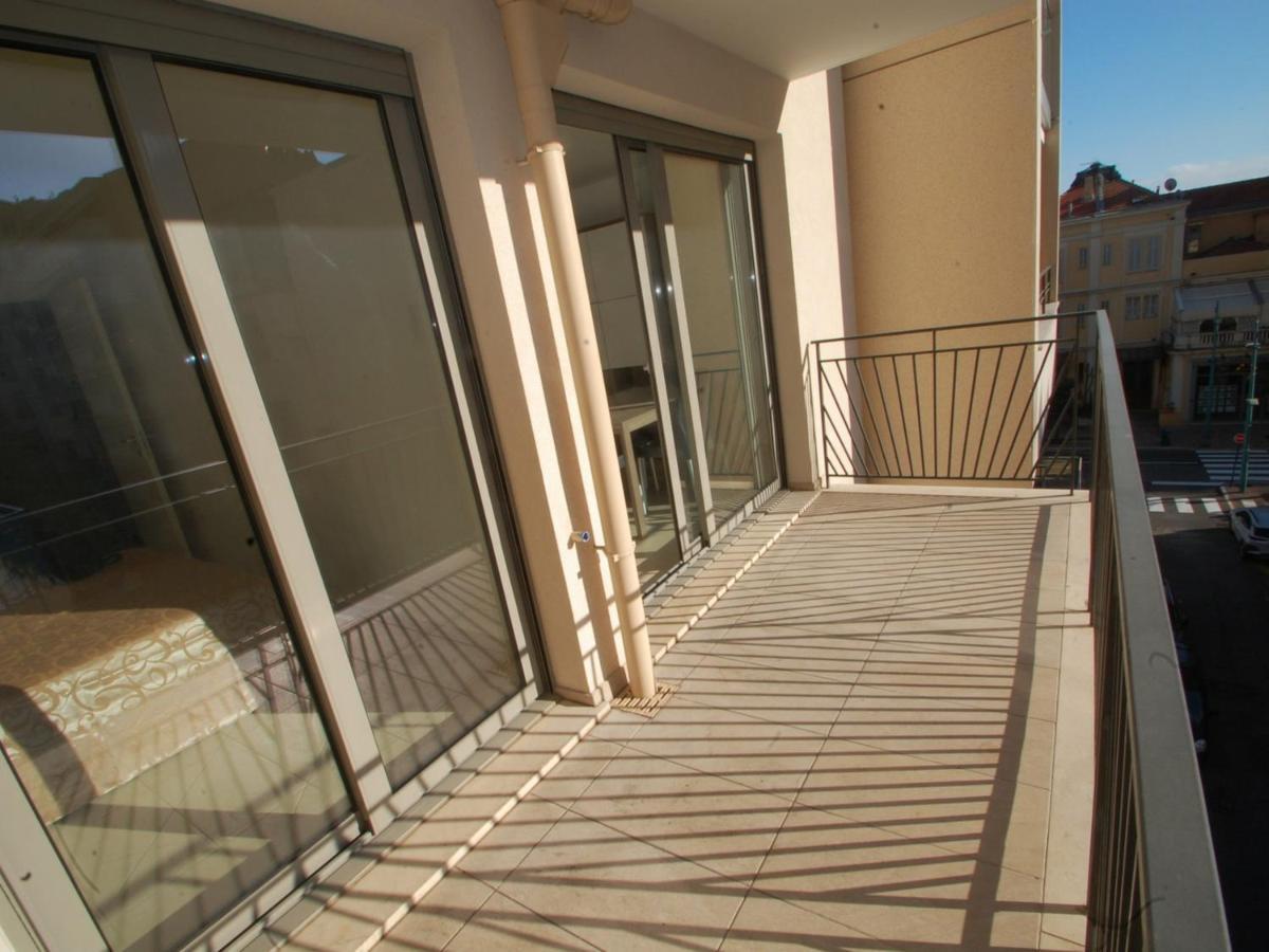 Charmant 2P Moderne Avec Terrasse, Parking Prive, En Plein Centre De Menton, A 2 Pas De La Mer - Fr-1-196-200 Экстерьер фото